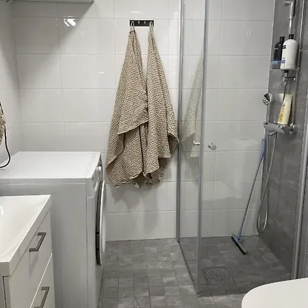 Valoisa Kaksio Jaervinaekoealoin *