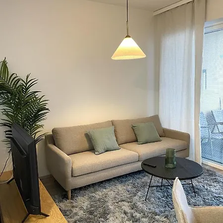 Valoisa Kaksio Jaervinaekoealoin Tampere