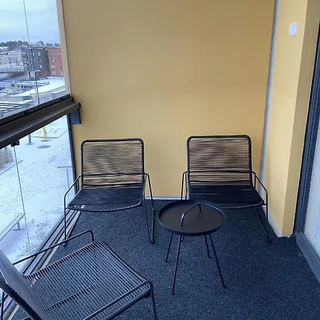 Valoisa Kaksio Jaervinaekoealoin Apartmán Tampere