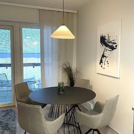 Valoisa Kaksio Jaervinaekoealoin * Tampere