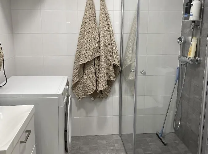 Valoisa Kaksio Jaervinaekoealoin *