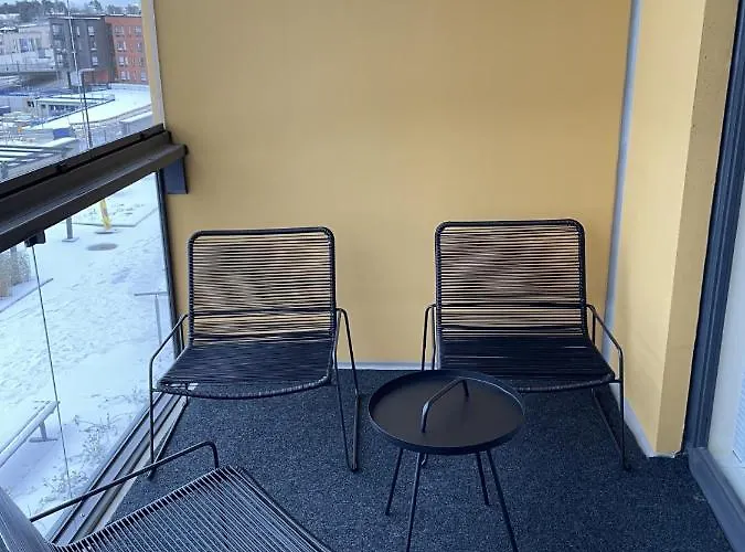 Valoisa Kaksio Jaervinaekoealoin Appartamento Tampere